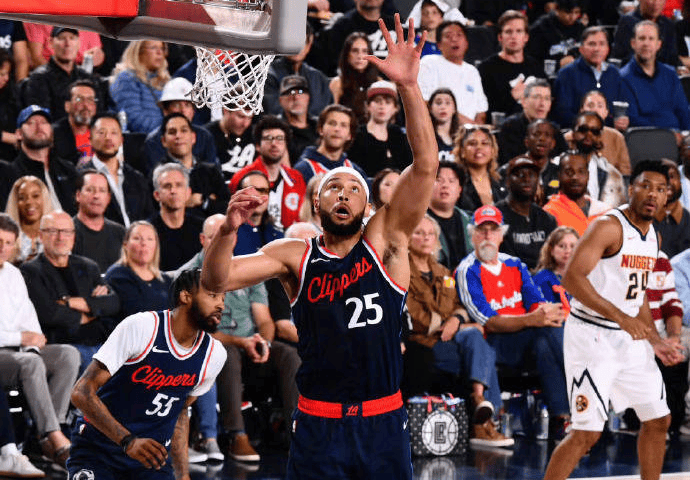 掘金队击败快船队,挺进西部决赛 掘金队击败快船队,挺进西部决赛