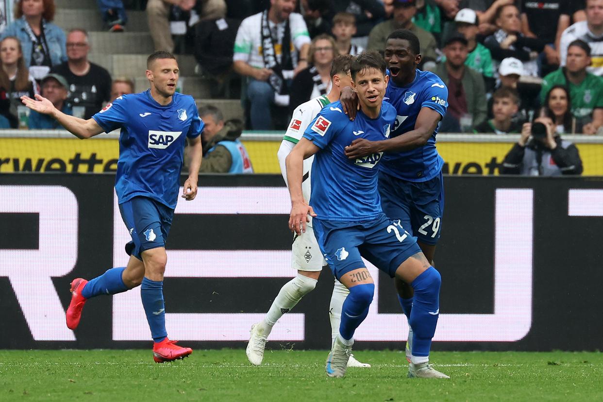 门兴格拉德巴赫球员表现出色 门兴格拉德巴赫球员表现出色